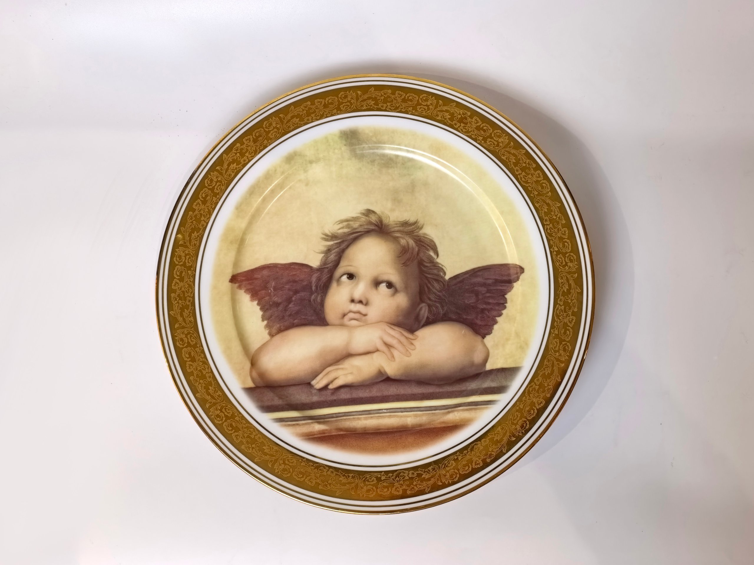 Фарфоровое настенное блюдо Gloria Fine Porcelai